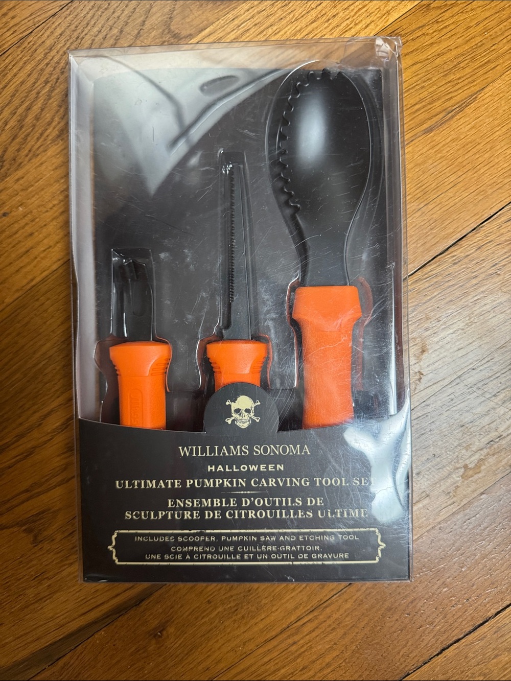 Williams Sonoma Halloween Pumpkin Carving Tool Set in Orange and Black
